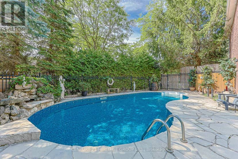 169 Delayne Drive, Aurora