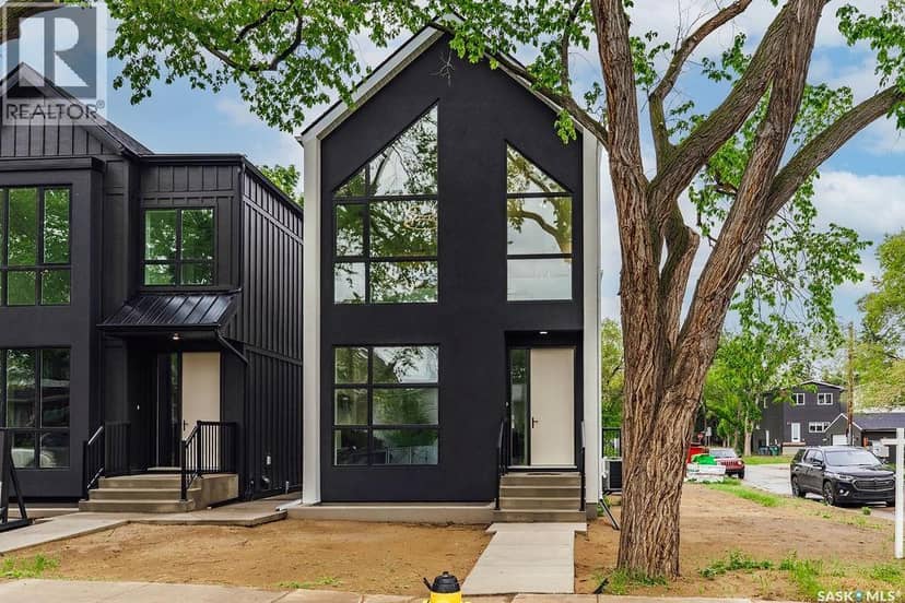 1139 13th STREET E, Saskatoon, photo 2