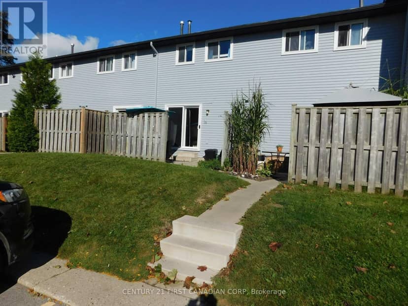 116 - 70 Fiddlers Green Road — photo 18 of 20