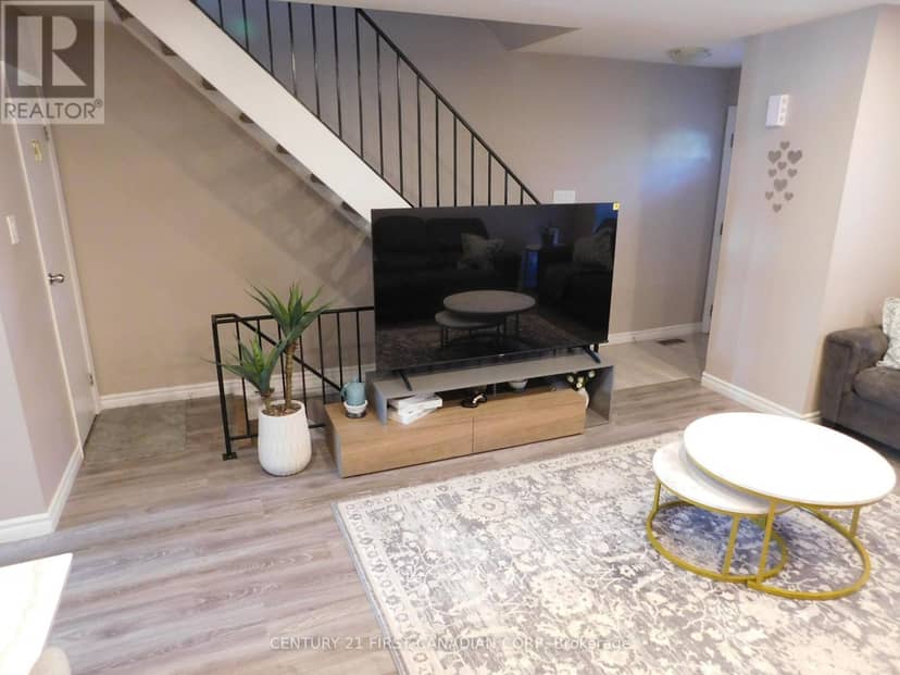 116 - 70 Fiddlers Green Road, London North, photo 3