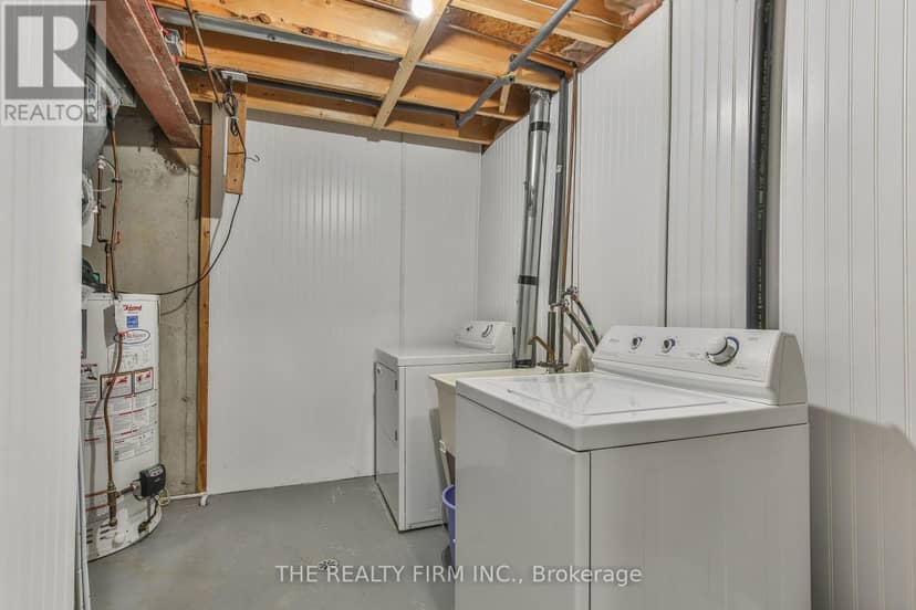 11 - 100 Stroud Crescent — photo 28 of 34
