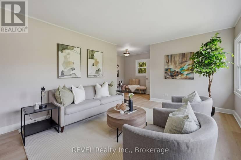 7962 Booth Street, Niagara Falls, photo 4