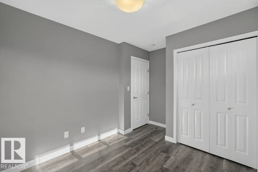 #12 320 Secord Bv NW — photo 30 of 40
