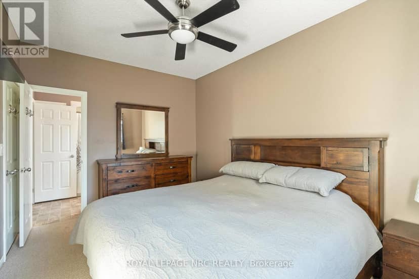 32 Lavinia Street — photo 16 of 40