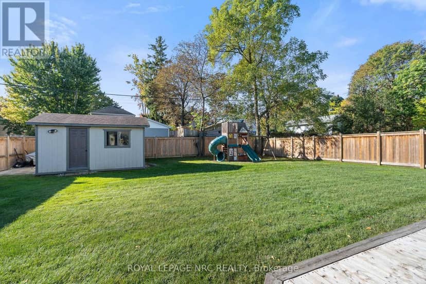 32 Lavinia Street — photo 40 of 40