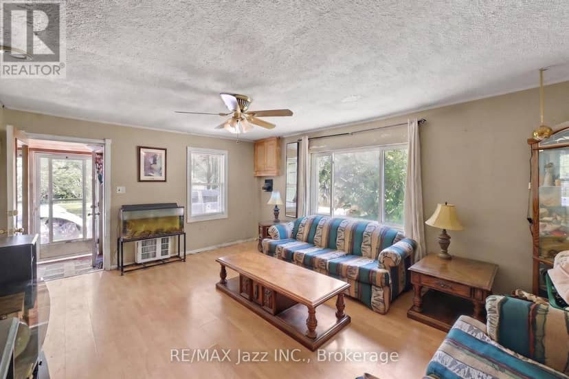 4 Hubbard Street, Georgina, photo 5
