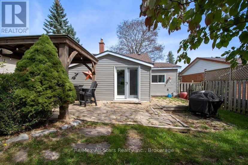 23 Wolfe Street — photo 27 of 29
