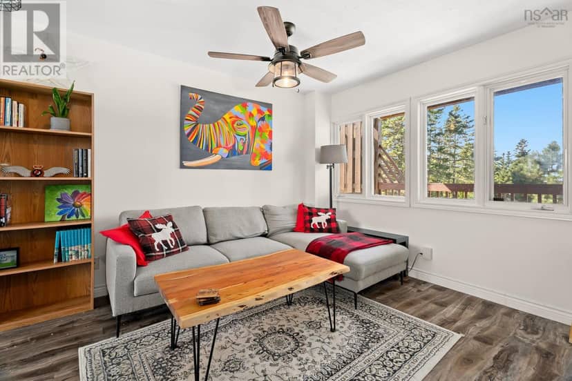 449 Causeway Road — photo 4 of 40