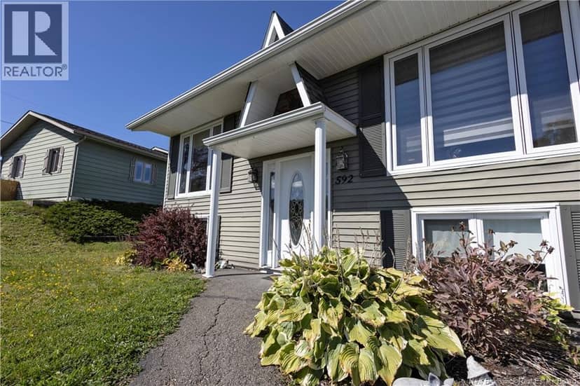 592 First Avenue, Grand-Sault/Grand Falls, photo 4