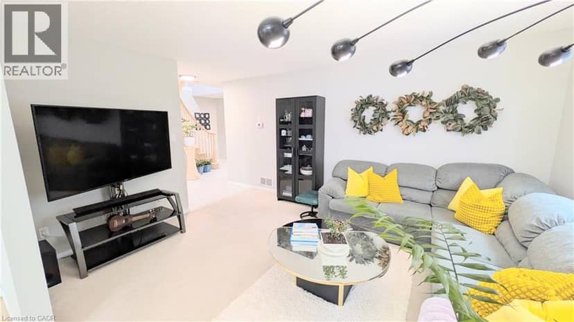 68 BENJAMIN Drive, Hamilton, photo 8