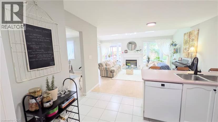 68 BENJAMIN Drive — photo 16 of 35