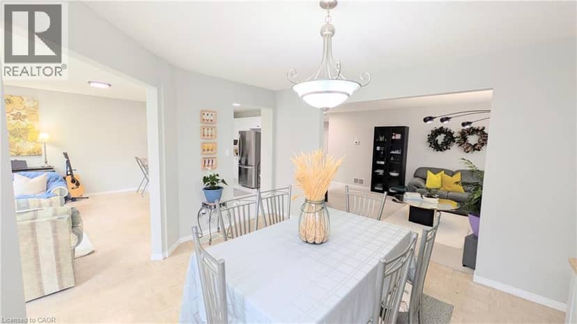 68 BENJAMIN Drive — photo 9 of 35