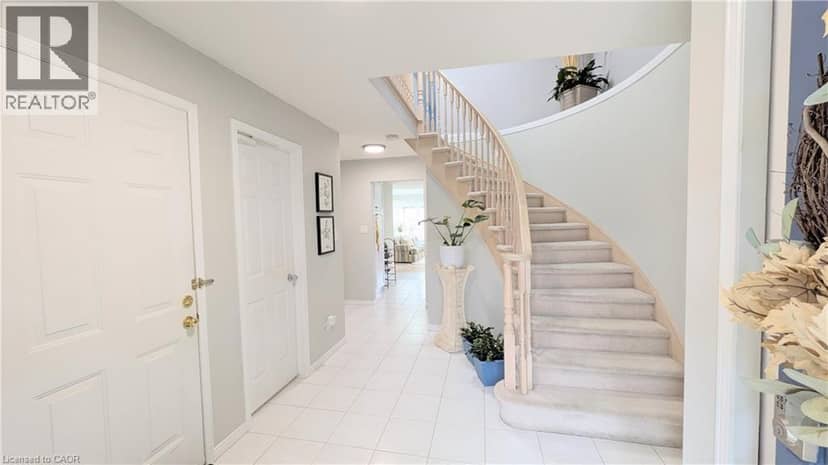 68 BENJAMIN Drive, Hamilton, photo 4