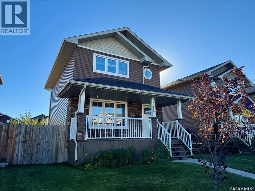 416 Redwood CRESCENT — photo 2 of 40