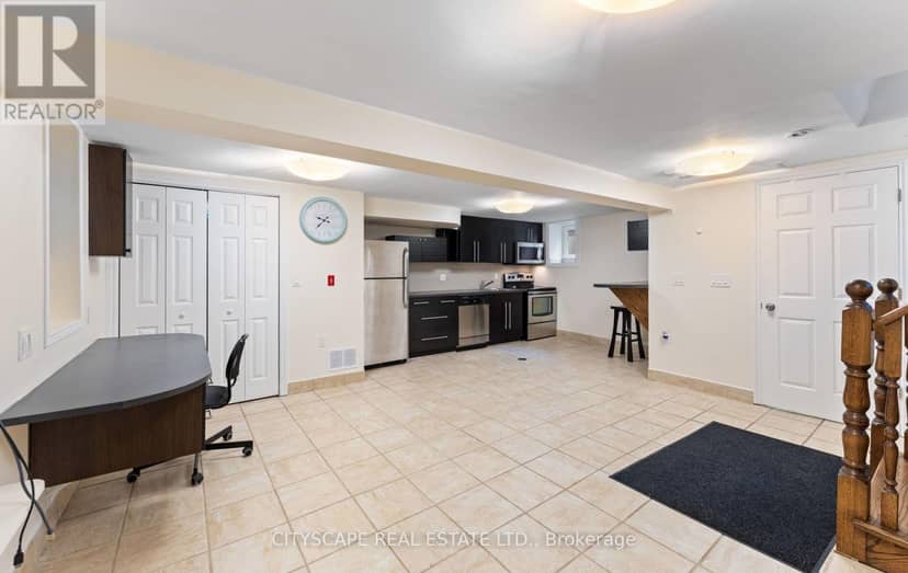 50 South Kingsway — photo 19 of 25