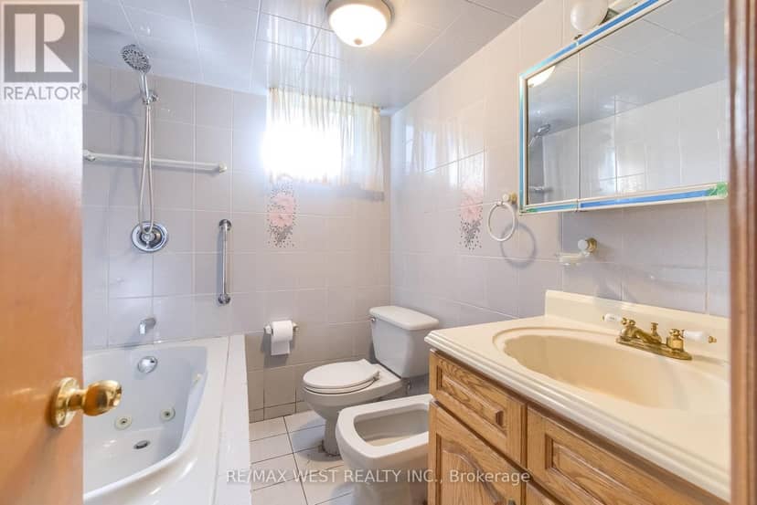 8 Carswell Place — photo 12 of 15