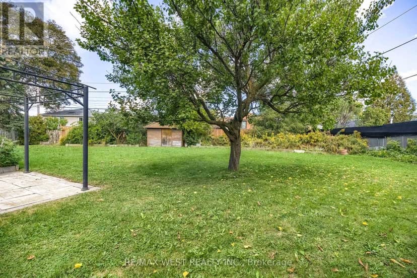 8 Carswell Place — photo 14 of 15