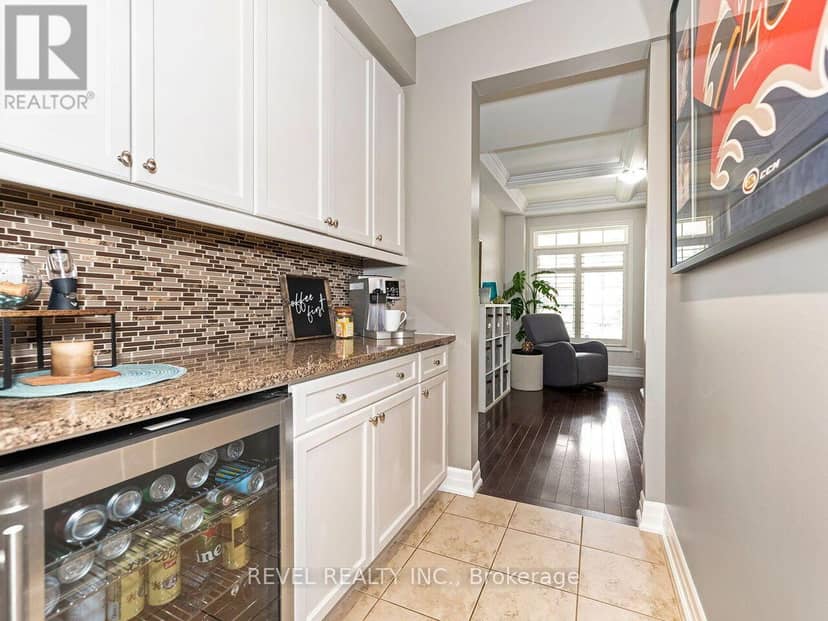 166 Forbes Terrace — photo 11 of 40
