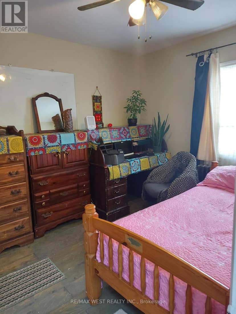 10 Fairbank Avenue — photo 12 of 28