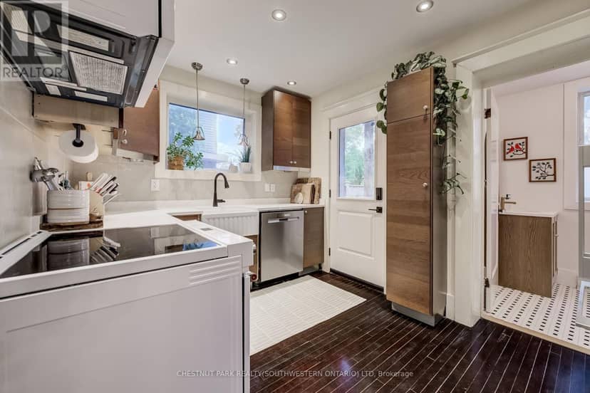 22 Maynard Avenue — photo 14 of 40