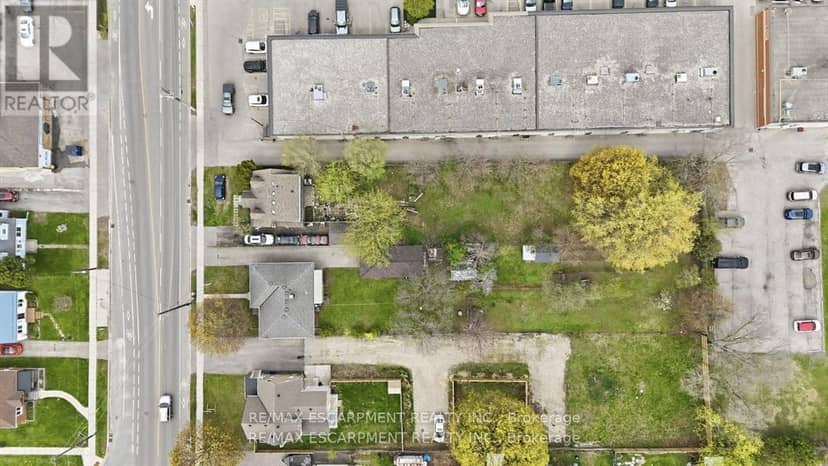 113 North Park Street — photo 4 of 10