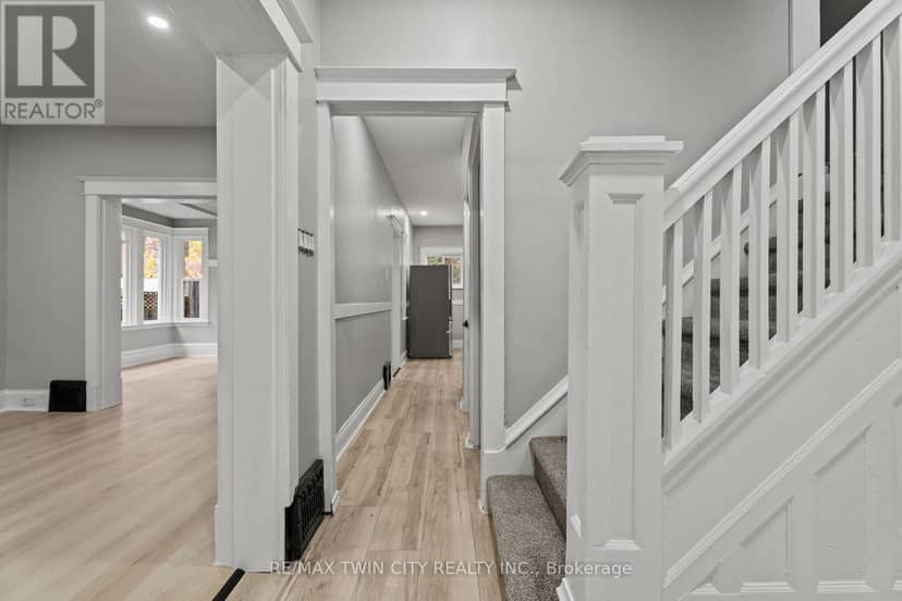 88 Gage Avenue S, Hamilton, photo 7