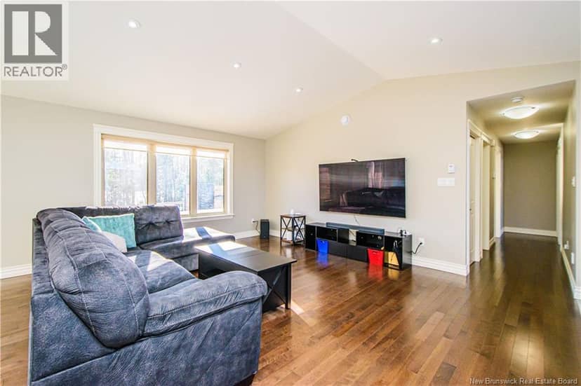 37 Guy Street — photo 16 of 40