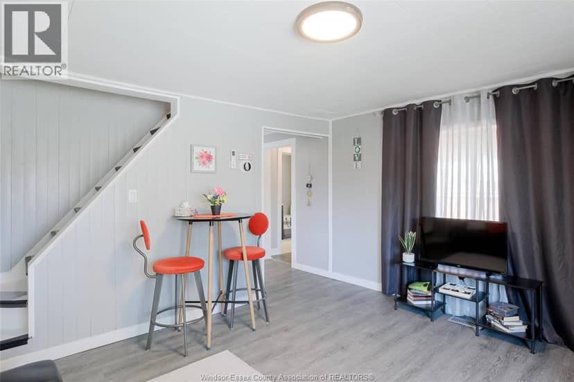 639 Watkins — photo 7 of 19