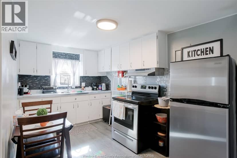 639 Watkins — photo 8 of 19