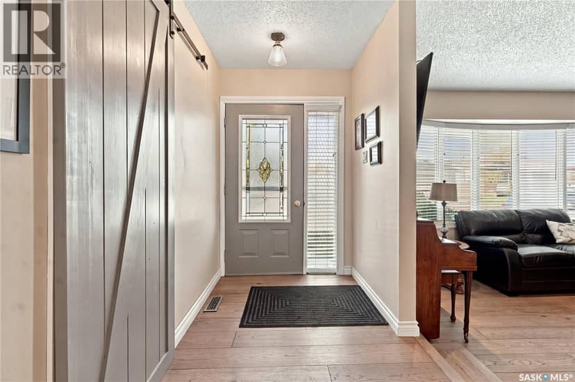 222 Smith ROAD, Saskatoon, photo 3