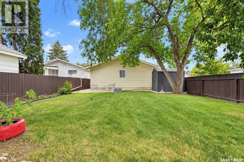 1535 Laura AVENUE — photo 24 of 26