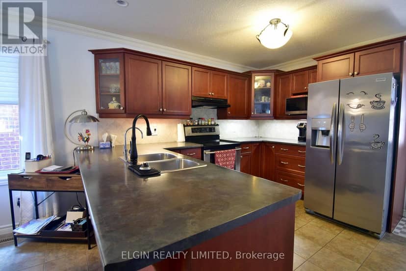 30 Peach Tree Boulevard — photo 10 of 34