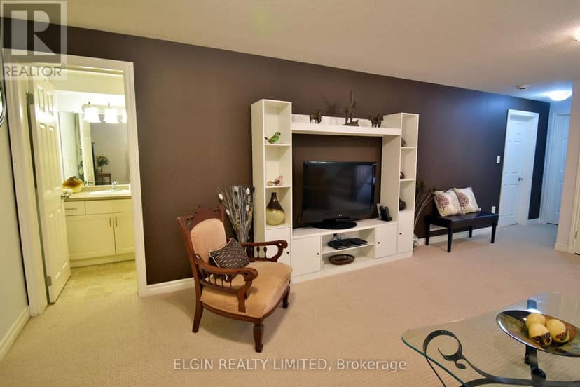 30 Peach Tree Boulevard — photo 26 of 34