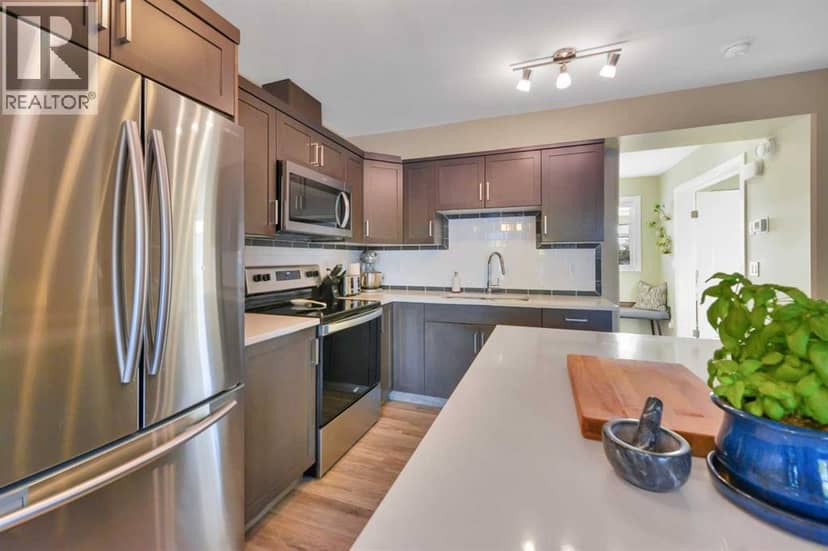 102, 6300 58A Street, Rocky Mountain House, photo 3