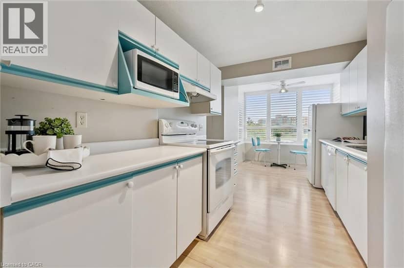 30 BLUE SPRINGS Drive Unit# 307 — photo 13 of 39