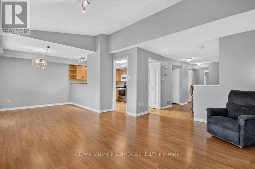 19 Colchester Square, Ottawa, photo 6