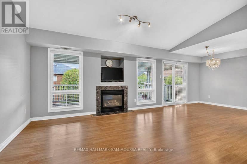19 Colchester Square, Ottawa, photo 8