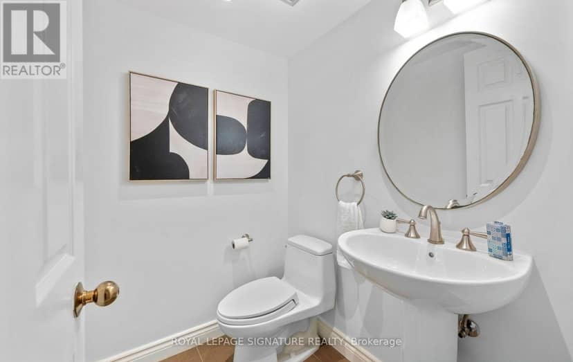 1704 - 1 Concorde Place — photo 37 of 40