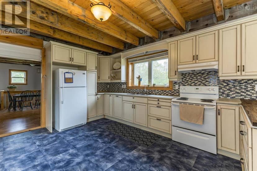 217 McAuley Road — photo 3 of 21