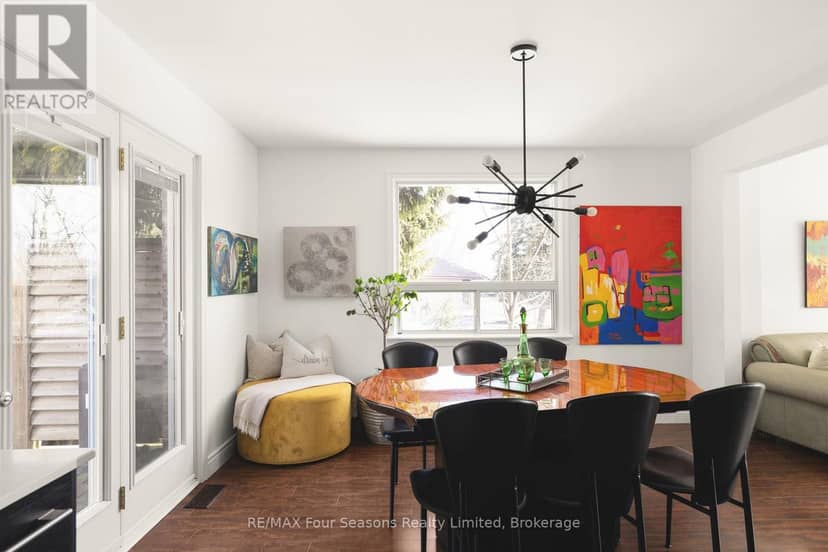 50 Amaranth Street W — photo 11 of 40