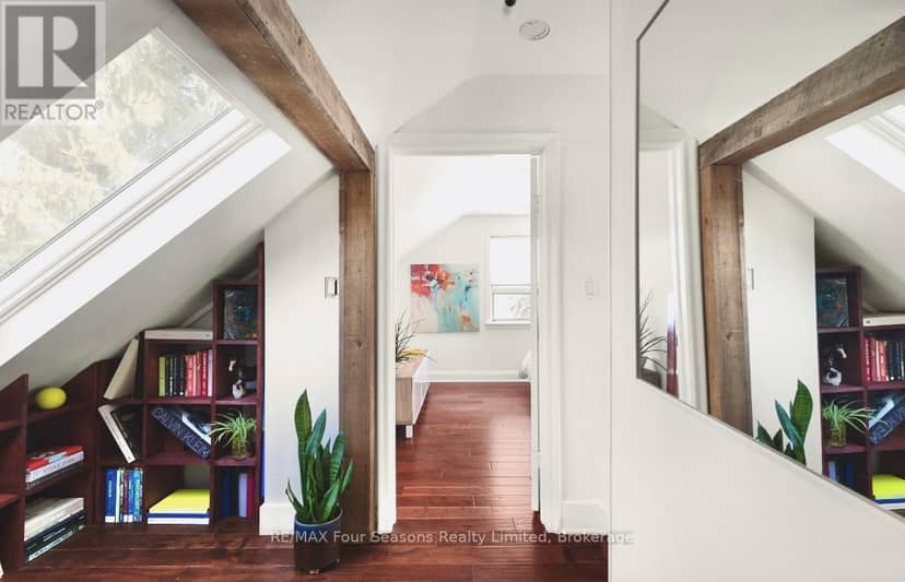 50 Amaranth Street W — photo 19 of 40