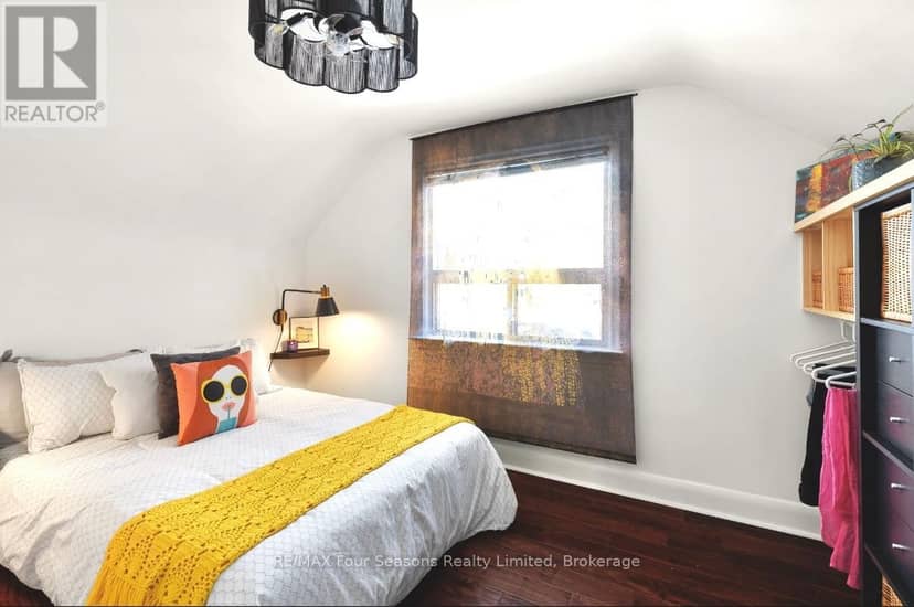 50 Amaranth Street W — photo 21 of 40