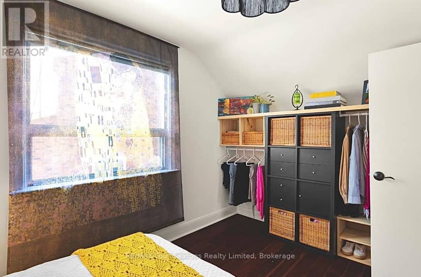 50 Amaranth Street W — photo 22 of 40