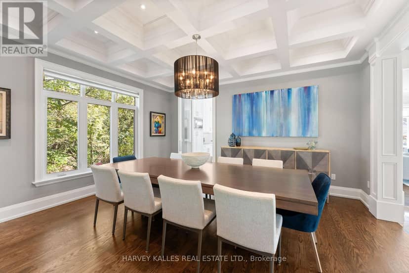 717 Woburn Avenue — photo 10 of 40