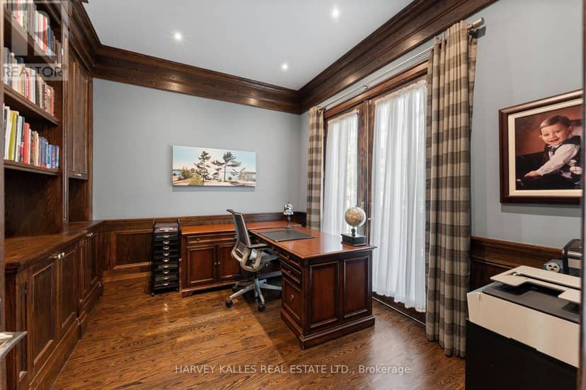 717 Woburn Avenue — photo 13 of 40