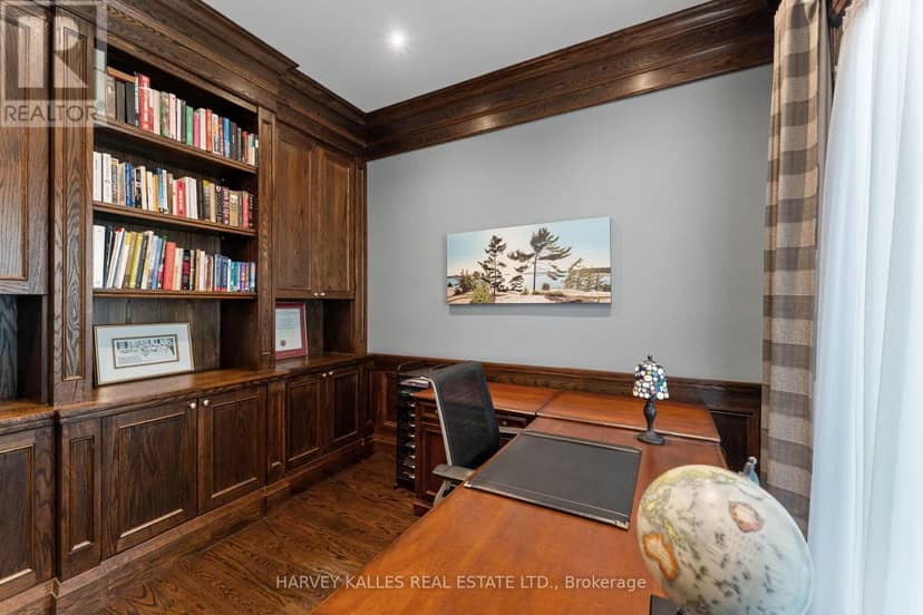 717 Woburn Avenue — photo 14 of 40