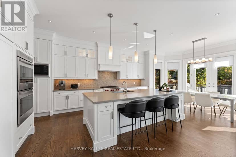 717 Woburn Avenue — photo 15 of 40