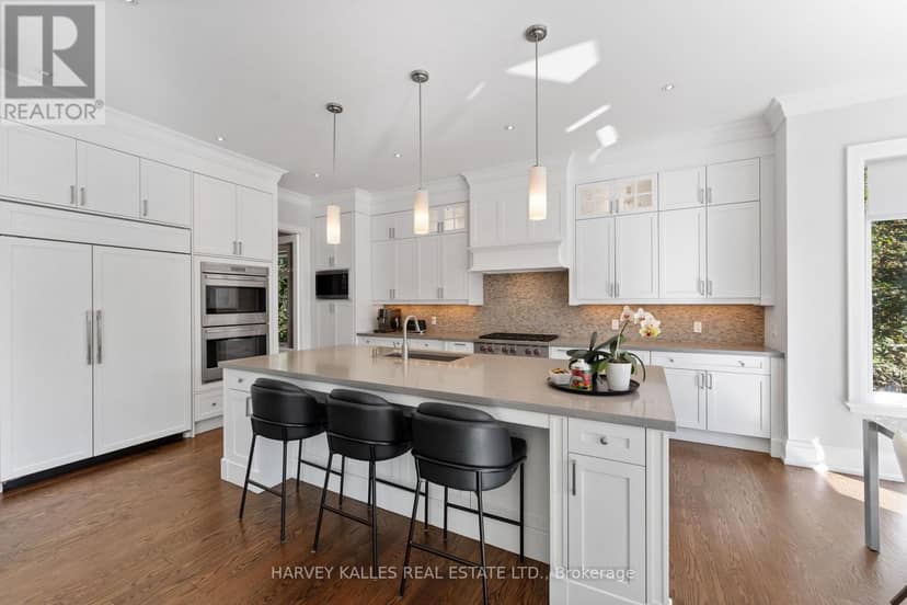 717 Woburn Avenue — photo 17 of 40