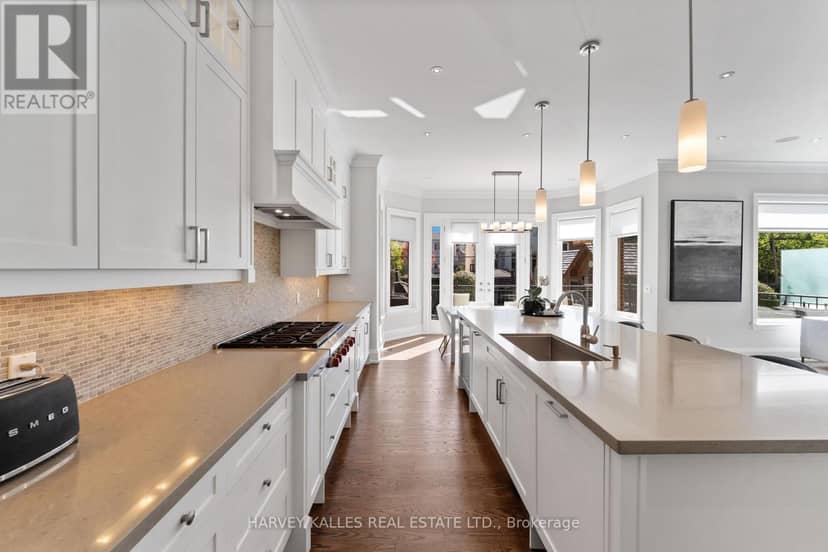 717 Woburn Avenue — photo 18 of 40
