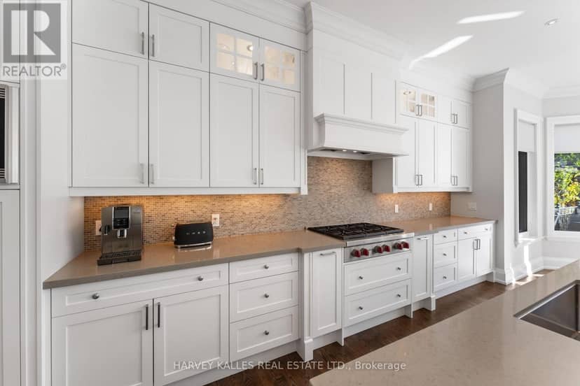 717 Woburn Avenue — photo 19 of 40